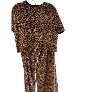 Womens Pajama Set XL Animal Print Velour Lounge Pants Top Sleepwear